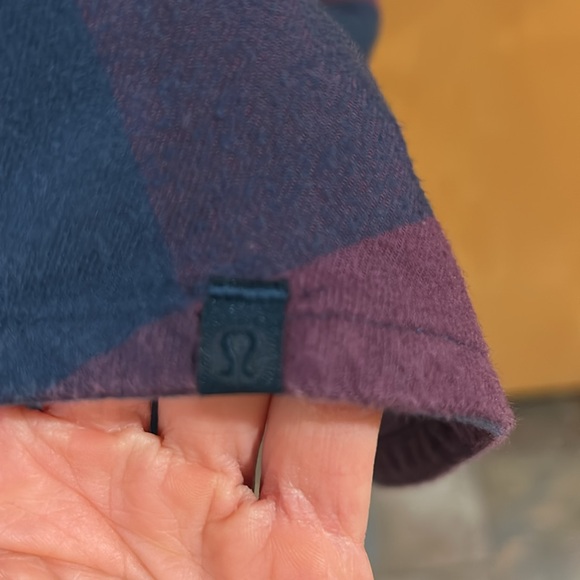 Lululemon woman purple and blue plaid shirt size 2 (XS). 100% flannel - Picture 3 of 3